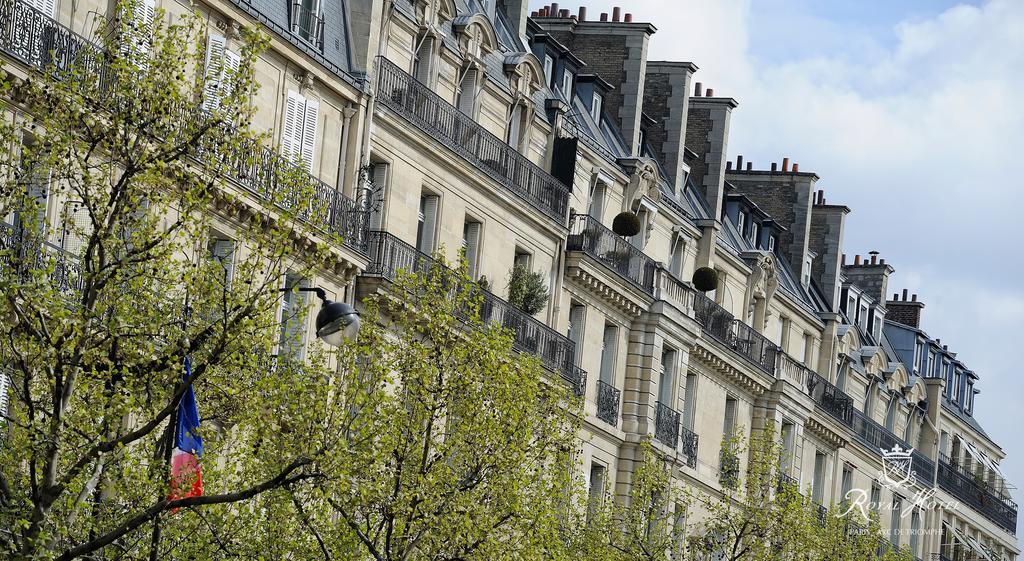 Royal Hotel Paris Champs Elysees Exterior photo